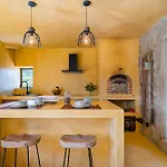 Villa Lemon With Private Indoor Heated Pool - Oporto Lemon Farm, Near Porto Valpedre