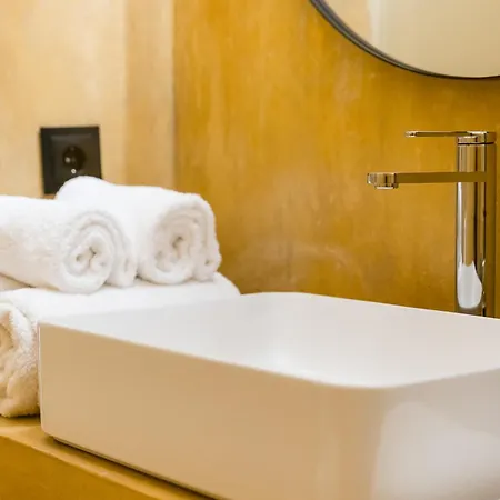 Lemon With Private Indoor Heated Pool - Oporto Lemon Farm, Near Porto Willa *