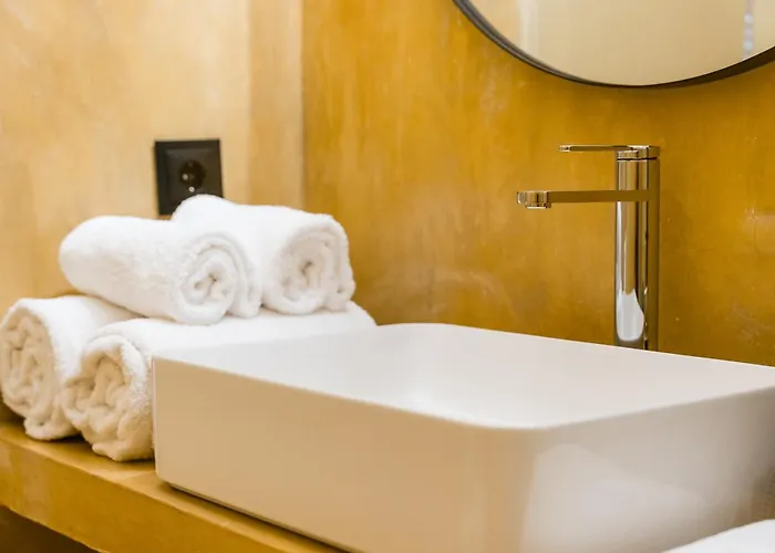 Lemon With Private Indoor Heated Pool - Oporto Lemon Farm, Near Porto Villa *