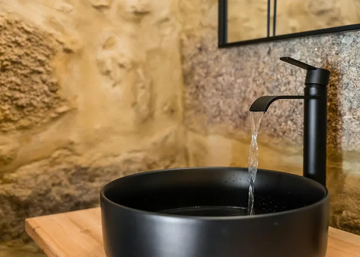 Lemon With Private Indoor Heated Pool - Oporto Lemon Farm, Near Porto *