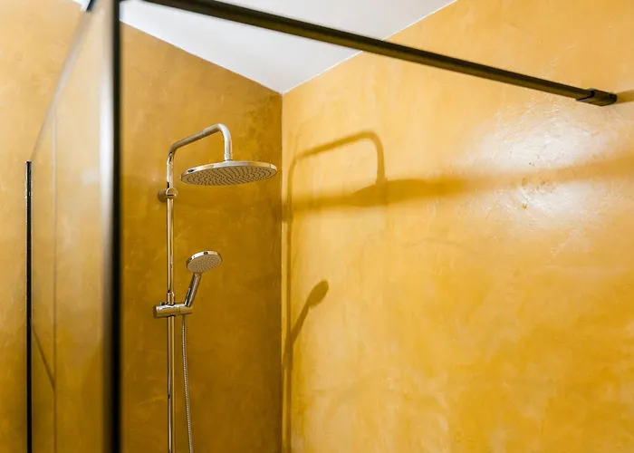 Lemon With Private Indoor Heated Pool - Oporto Lemon Farm, Near Porto